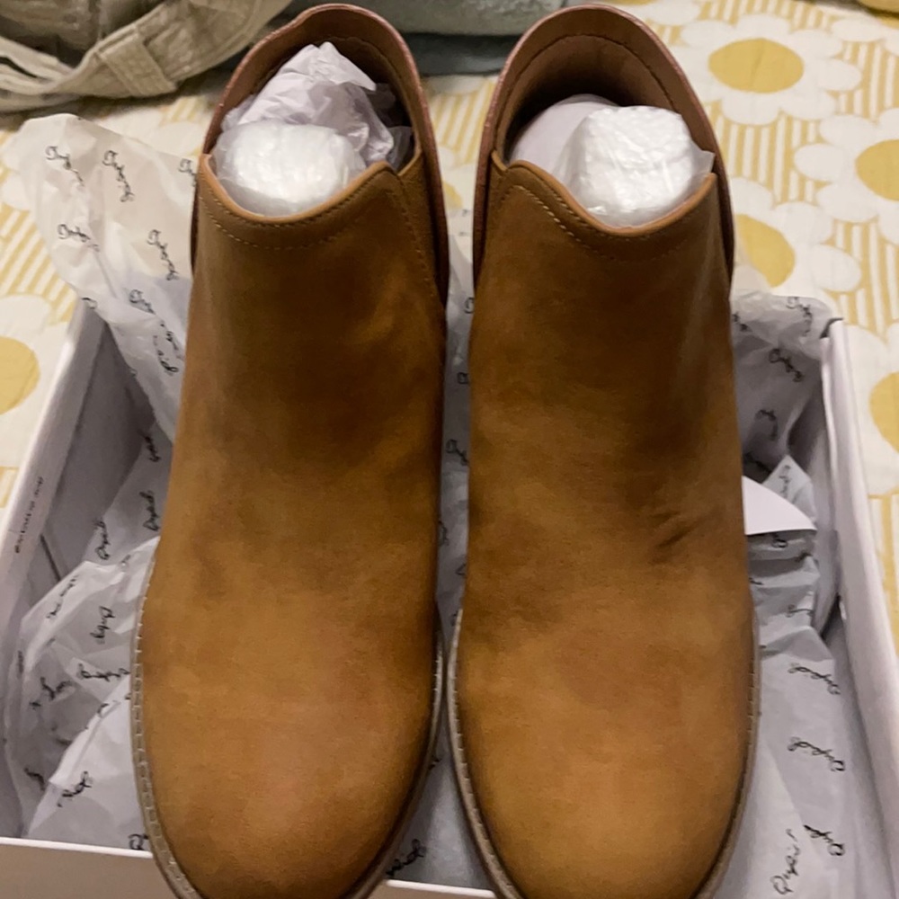 Booties in a light brown size 8